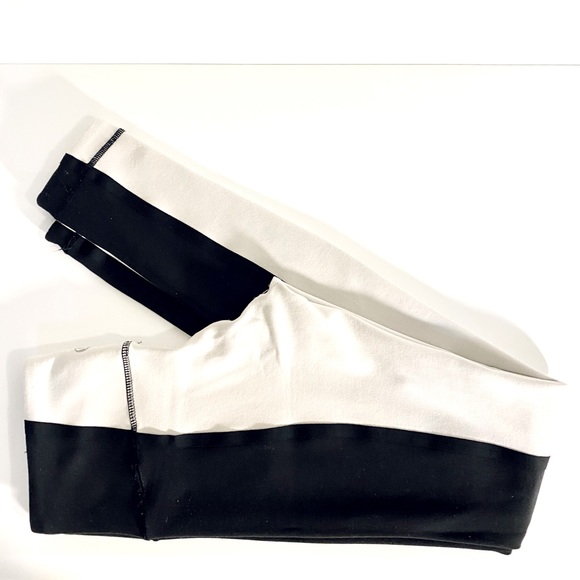 🍋NWOT Rare* Lululemon leggings - Picture 4 of 8